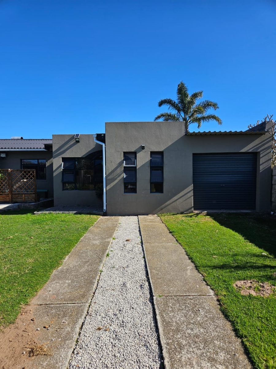 To Let 1 Bedroom Property for Rent in Greenshields Park Eastern Cape